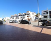 Reventa - Comercial - Los Montesinos - Laguna Green