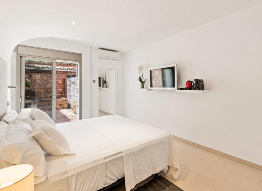 Reventa - Comercial - Marbella - Nueva Andalucía