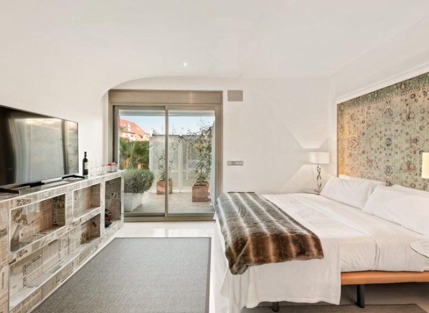 Reventa - Comercial - Marbella - Nueva Andalucía