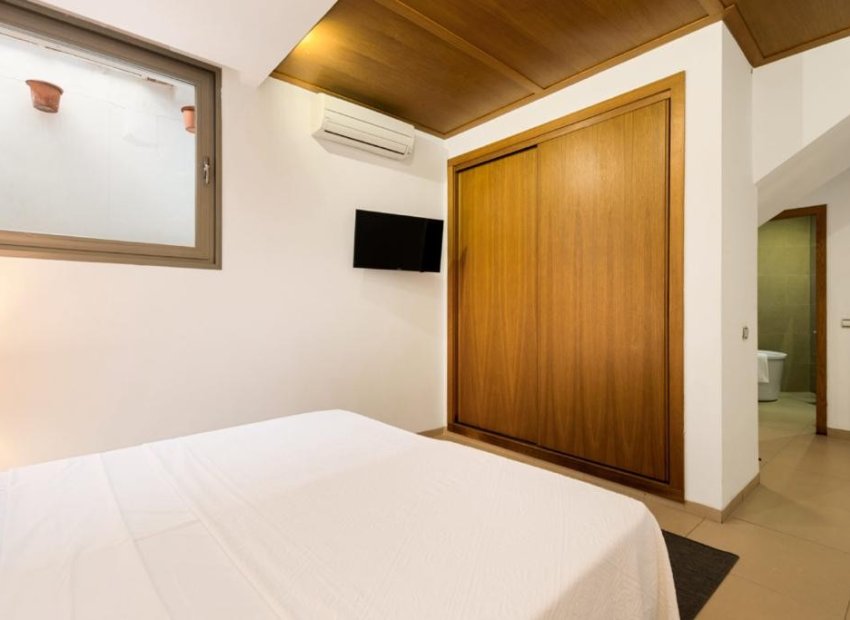 Reventa - Comercial - Marbella - Nueva Andalucía