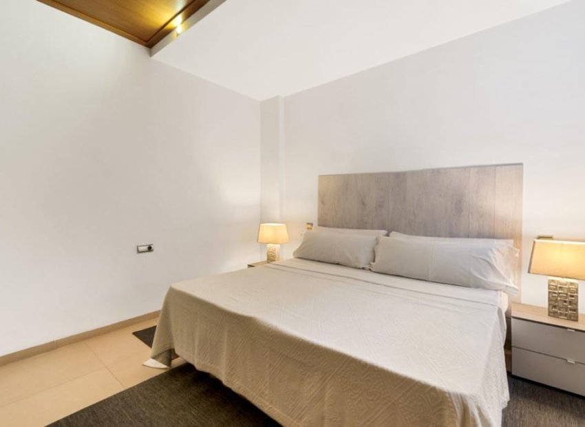 Reventa - Comercial - Marbella - Nueva Andalucía