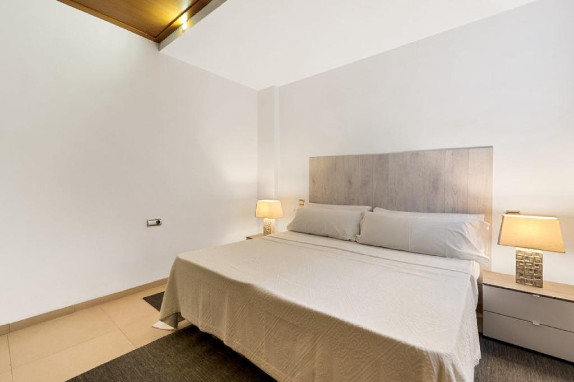 Reventa - Comercial - Marbella - Nueva Andalucía