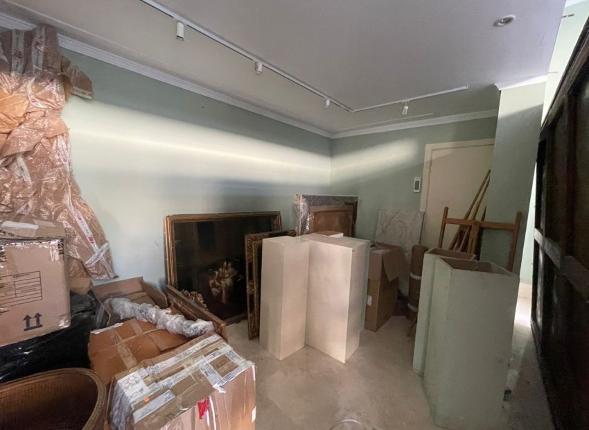 Reventa - Comercial - Marbella - Puerto Banús