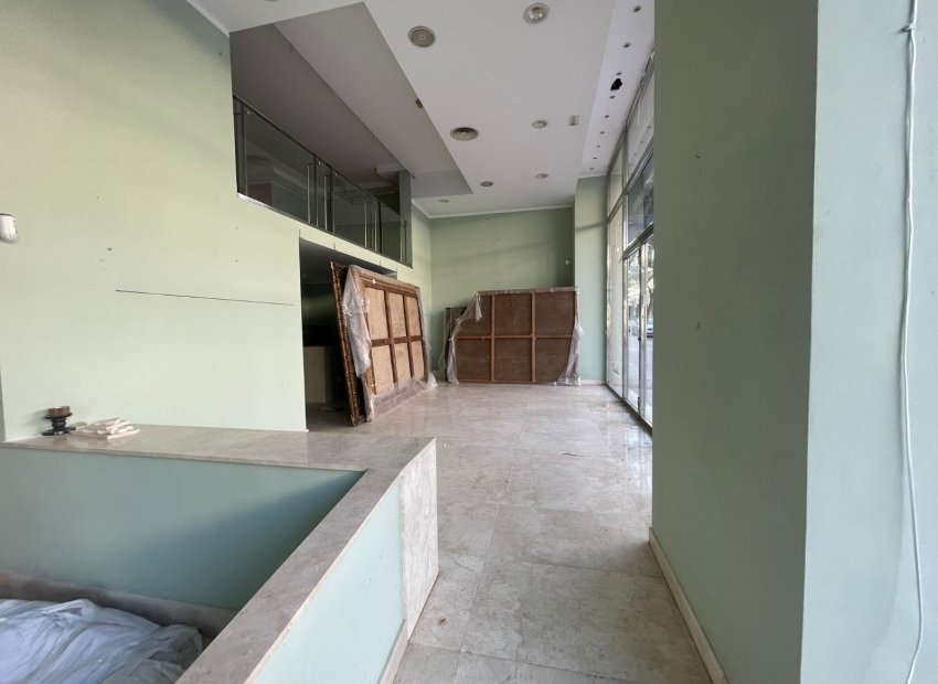 Reventa - Comercial - Marbella - Puerto Banús