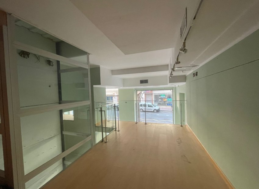 Reventa - Comercial - Marbella - Puerto Banús