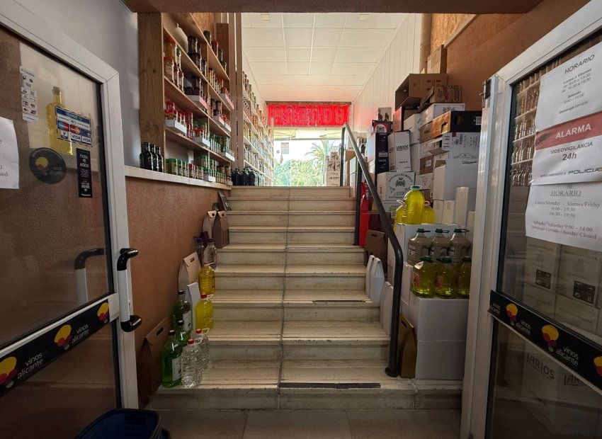 Reventa - Comercial - Moraira - Pueblo