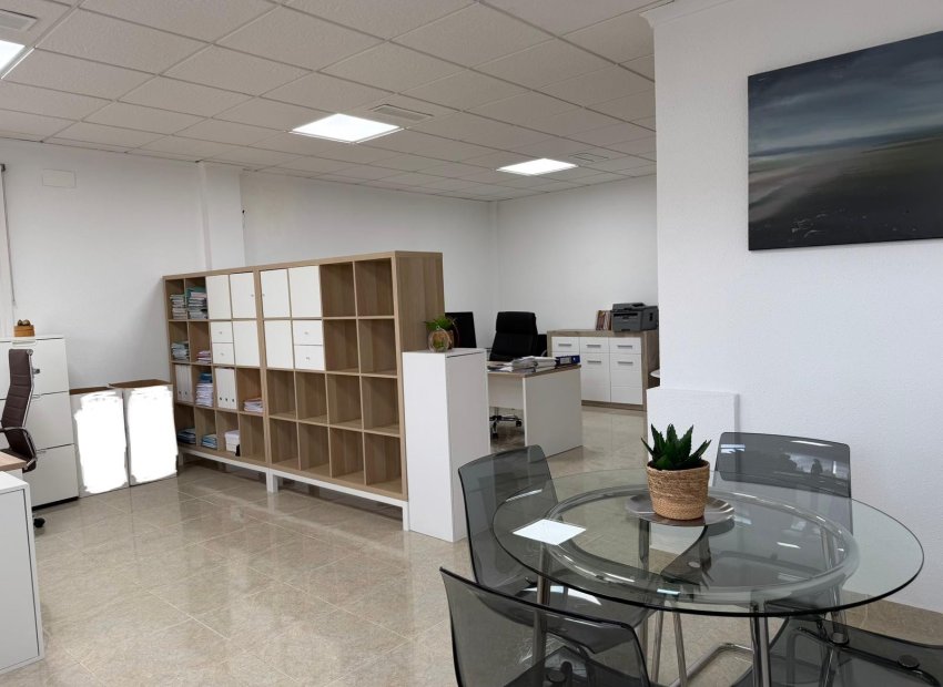 Reventa - Comercial - Orihuela Costa - La Zenia