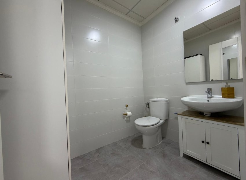 Reventa - Comercial - Orihuela Costa - La Zenia