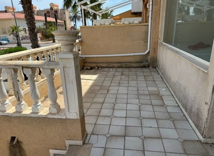 Reventa - Comercial - Torrevieia - La Mata