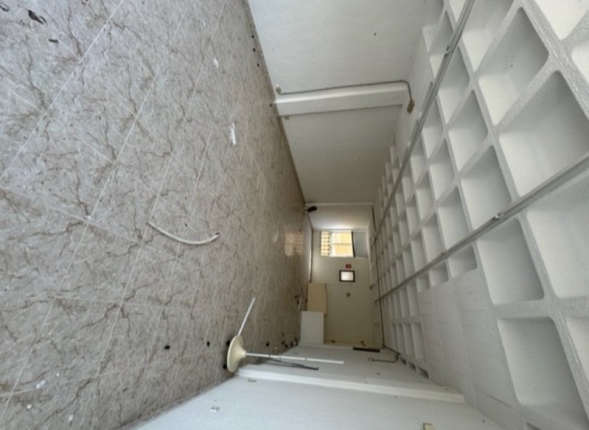 Reventa - Comercial - Torrevieia - La Mata