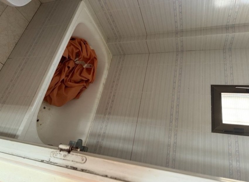 Reventa - Comercial - Torrevieia - La Mata