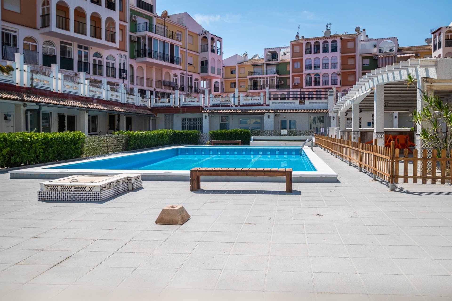 Reventa - Comercial - Torrevieia - La Veleta