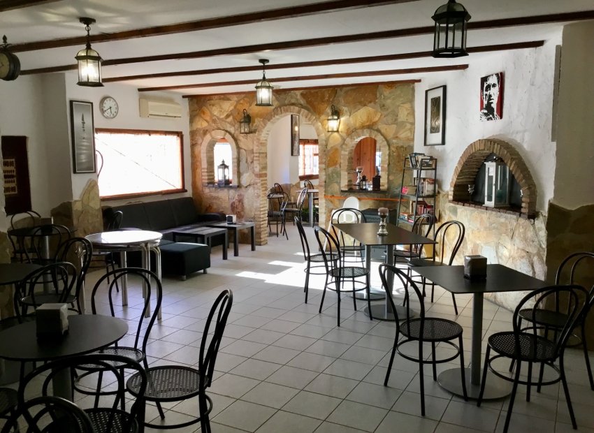 Reventa - Comercial - Torrevieia - Torrevieja