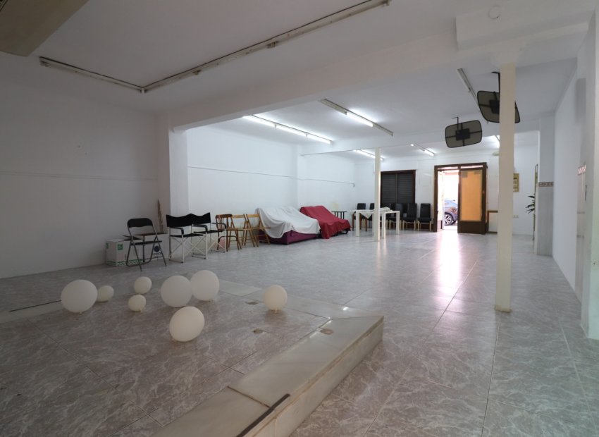Reventa - Commercial (Rental) - Benijofar