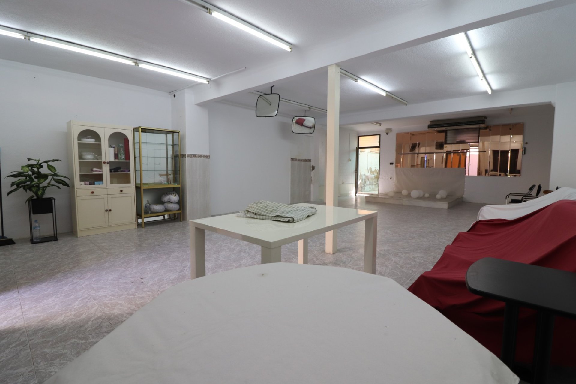 Reventa - Commercial (Rental) - Benijofar