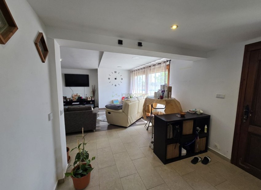 Reventa - Country House - Sax