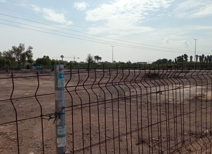 Reventa - Parcela / Terreno - Los Montesinos - La Herrada