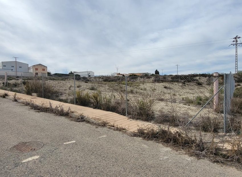 Reventa - Parcela / Terreno - Torremendo