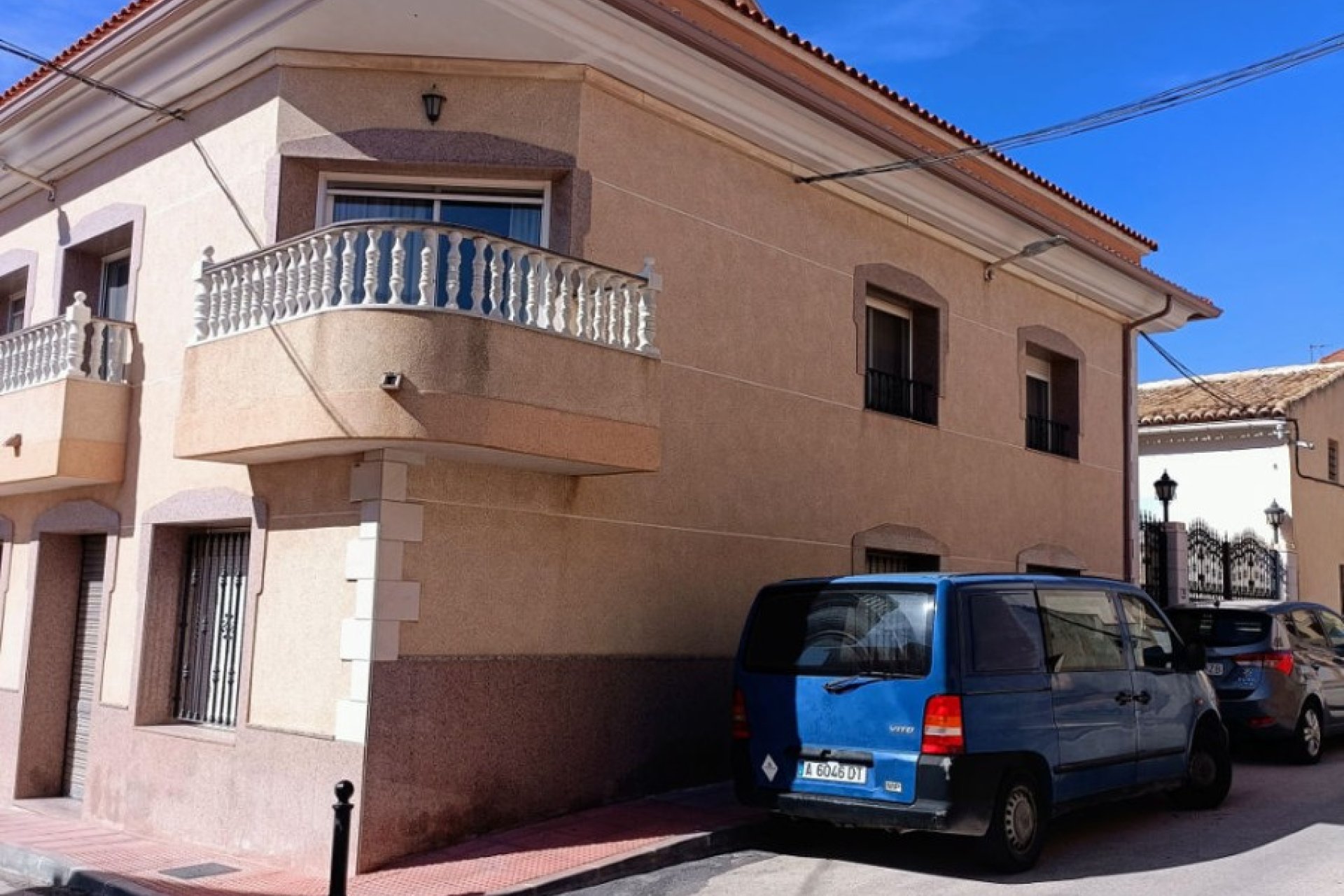 Reventa - Townhouse / Duplex - Algueña