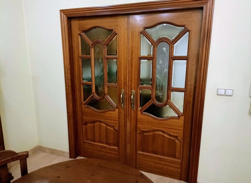 Reventa - Townhouse / Duplex - Algueña