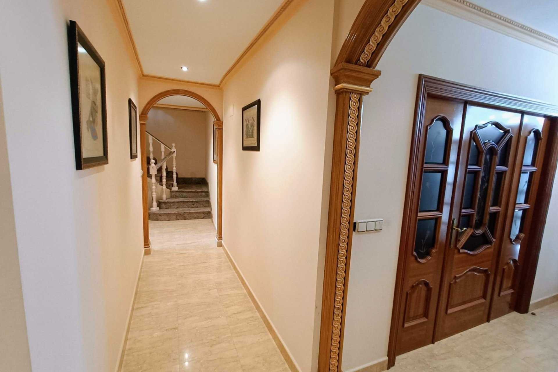 Reventa - Townhouse / Duplex - Algueña