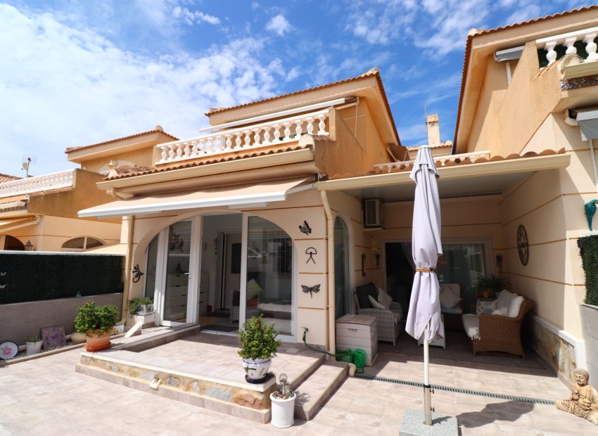 Reventa - Townhouse / Duplex - Benijofar - Monte Azul