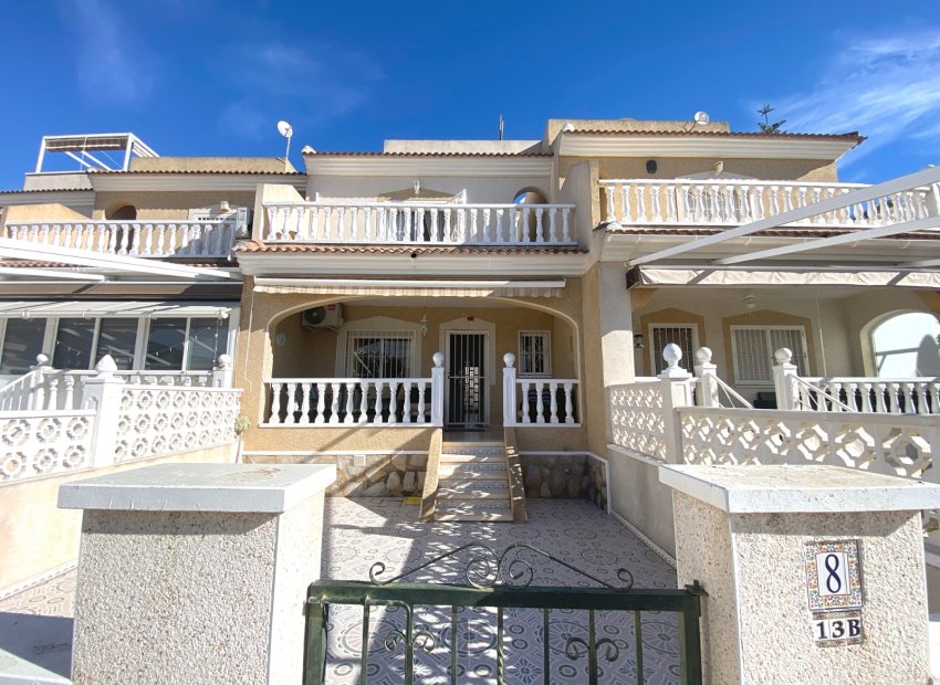 Reventa - Townhouse / Duplex - Benijofar - Monte Azul