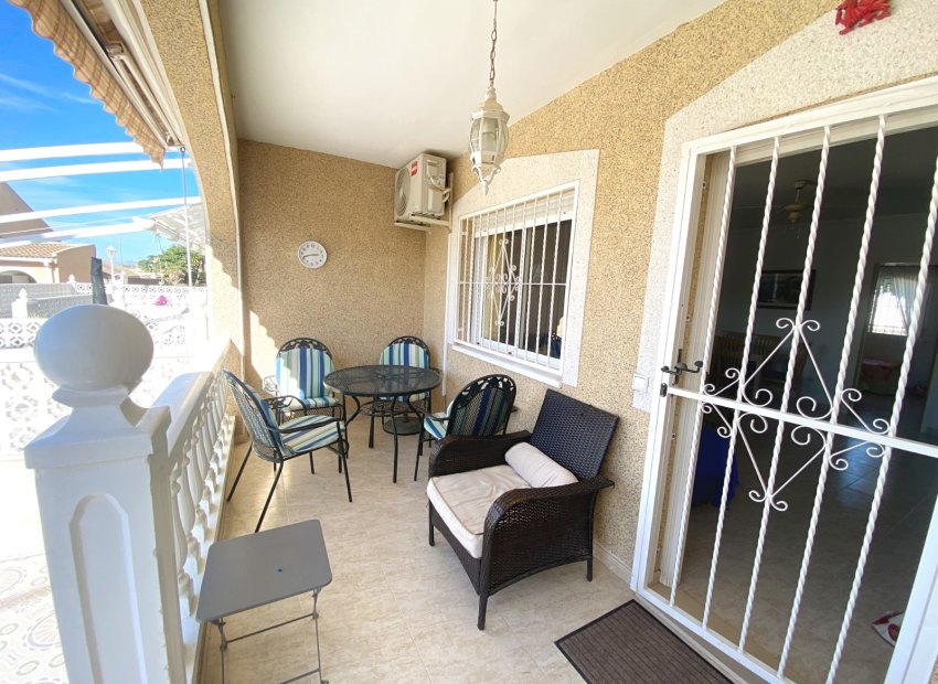 Reventa - Townhouse / Duplex - Benijofar - Monte Azul