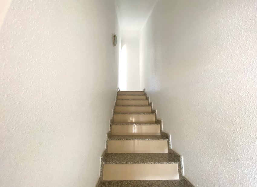 Reventa - Townhouse / Duplex - Benijofar - Monte Azul