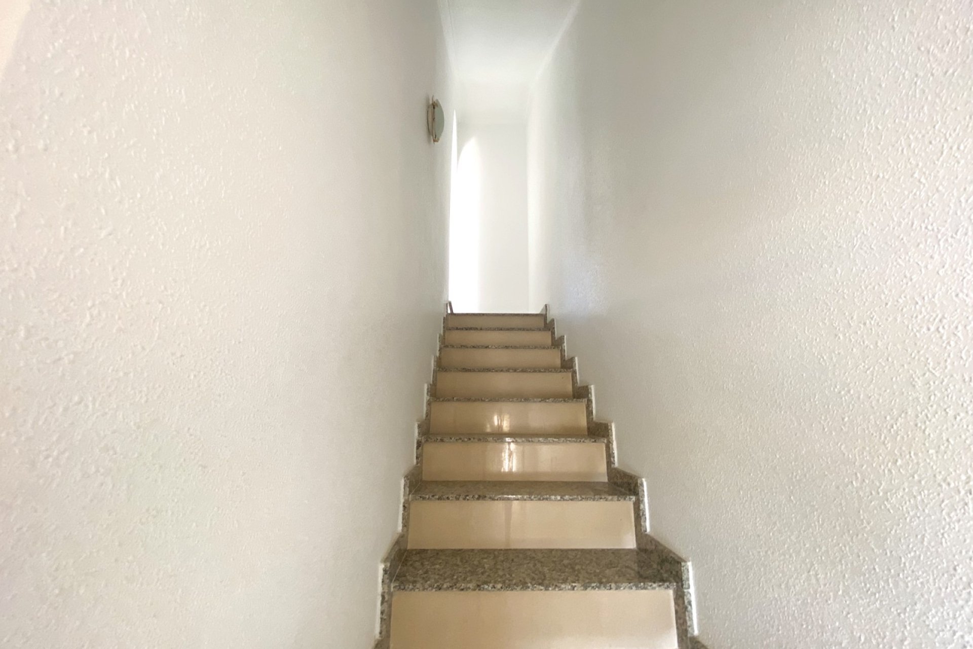 Reventa - Townhouse / Duplex - Benijofar - Monte Azul