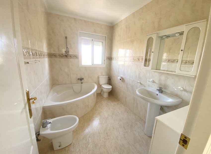 Reventa - Townhouse / Duplex - Benijofar - Monte Azul