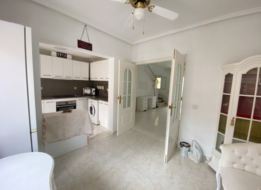 Reventa - Townhouse / Duplex - Benijofar - Monte Azul