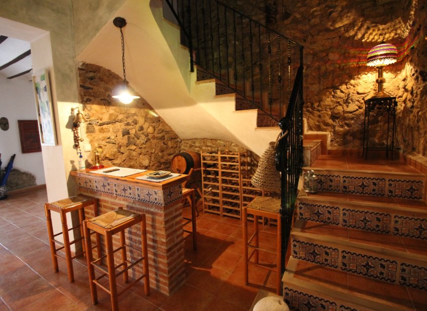 Reventa - Townhouse / Duplex - Blanca