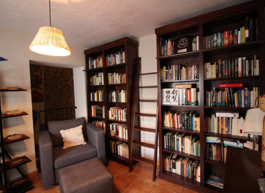 Reventa - Townhouse / Duplex - Blanca