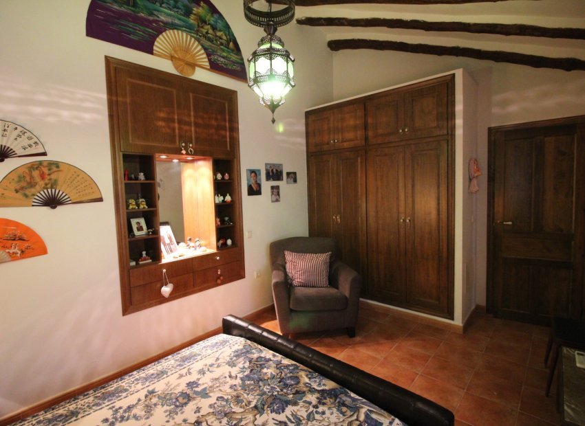 Reventa - Townhouse / Duplex - Blanca