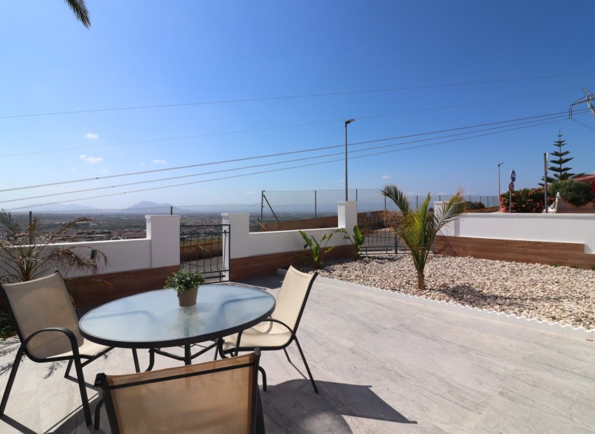 Reventa - Townhouse / Duplex - Ciudad Quesada - Altos de Quesada