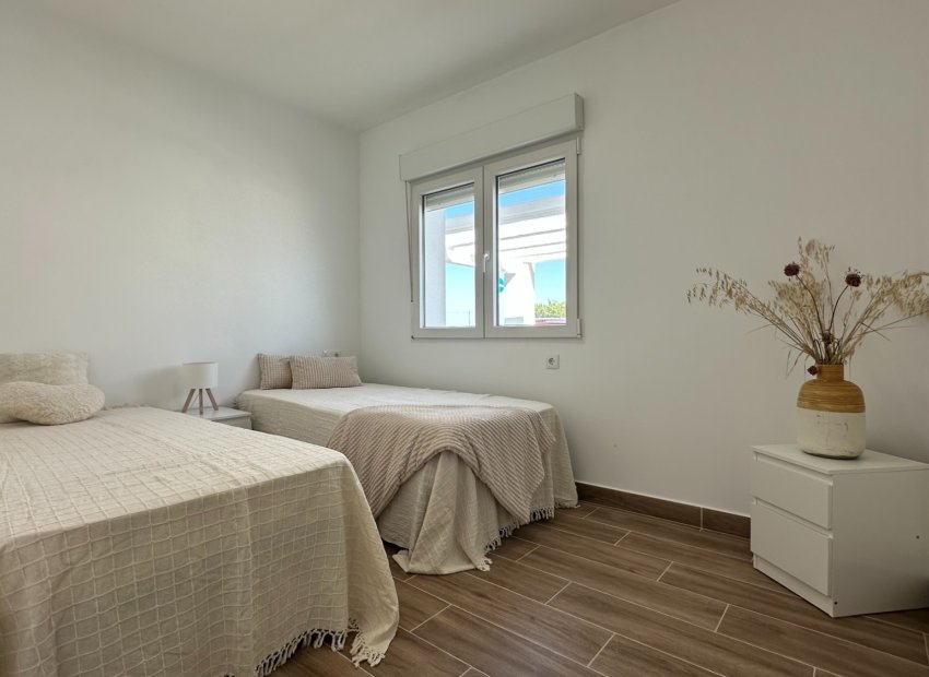 Reventa - Townhouse / Duplex - Ciudad Quesada - Altos de Quesada