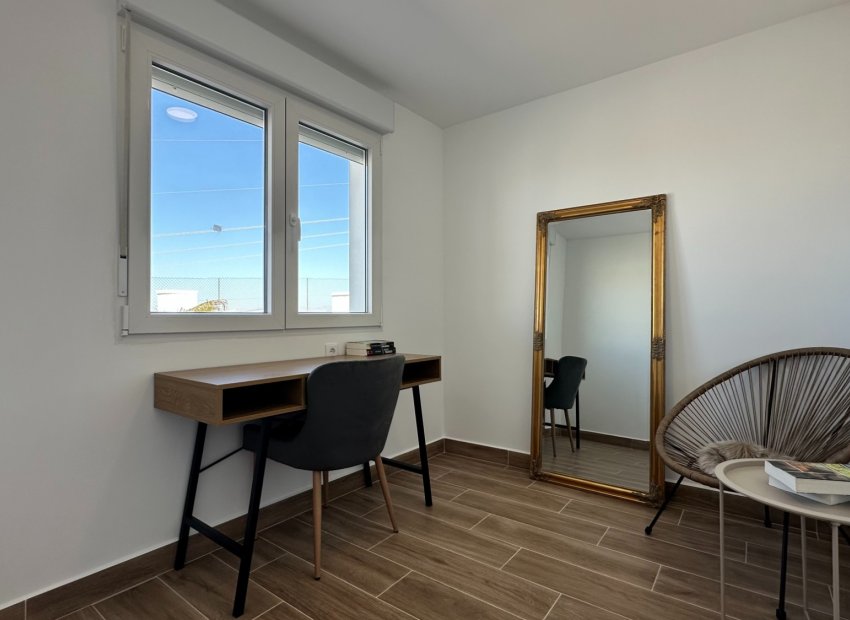 Reventa - Townhouse / Duplex - Ciudad Quesada - Altos de Quesada