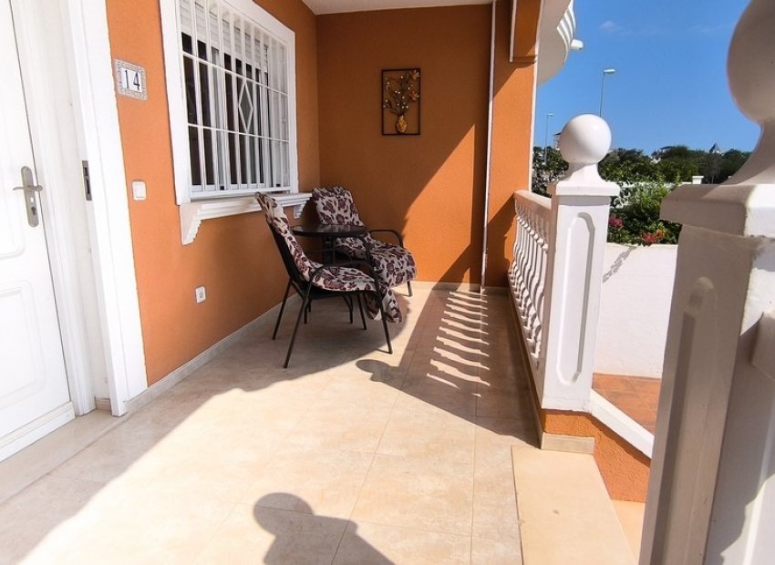 Reventa - Townhouse / Duplex - Ciudad Quesada - Doña Pepa