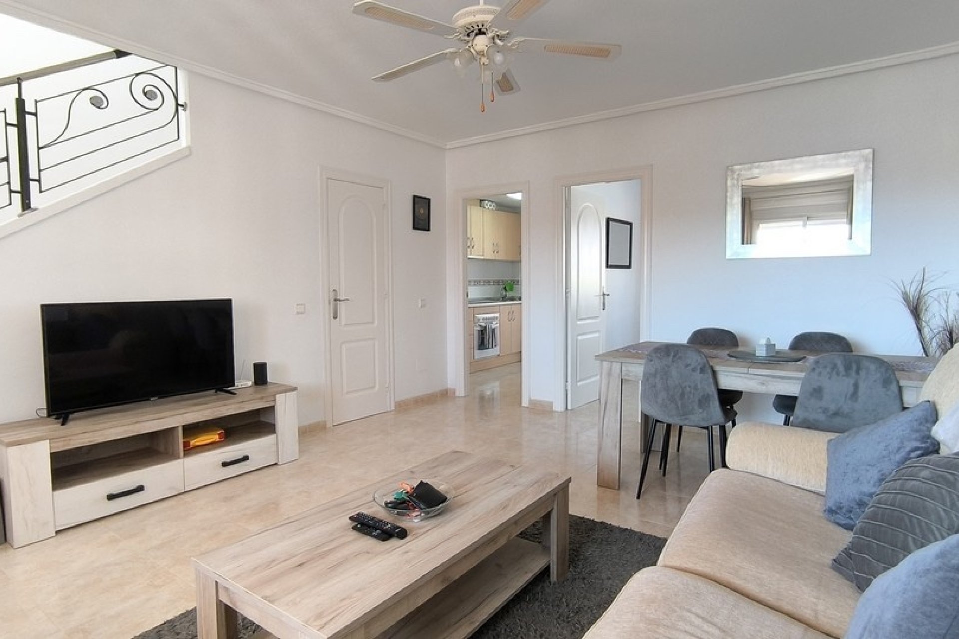 Reventa - Townhouse / Duplex - Ciudad Quesada - Doña Pepa