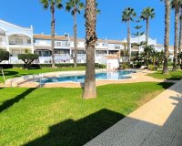 Reventa - Townhouse / Duplex - Ciudad Quesada - Doña Pepa