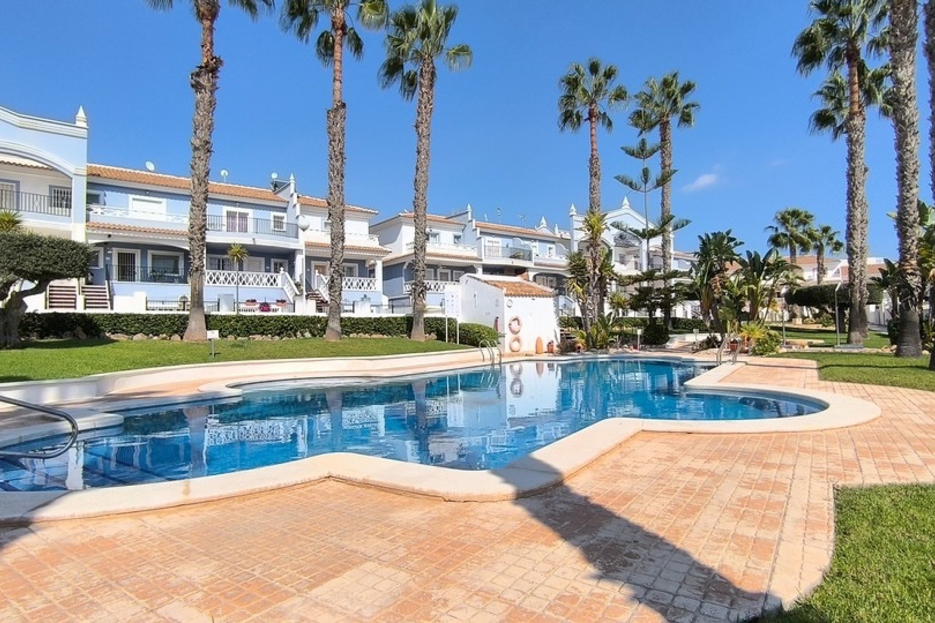 Reventa - Townhouse / Duplex - Ciudad Quesada - Doña Pepa