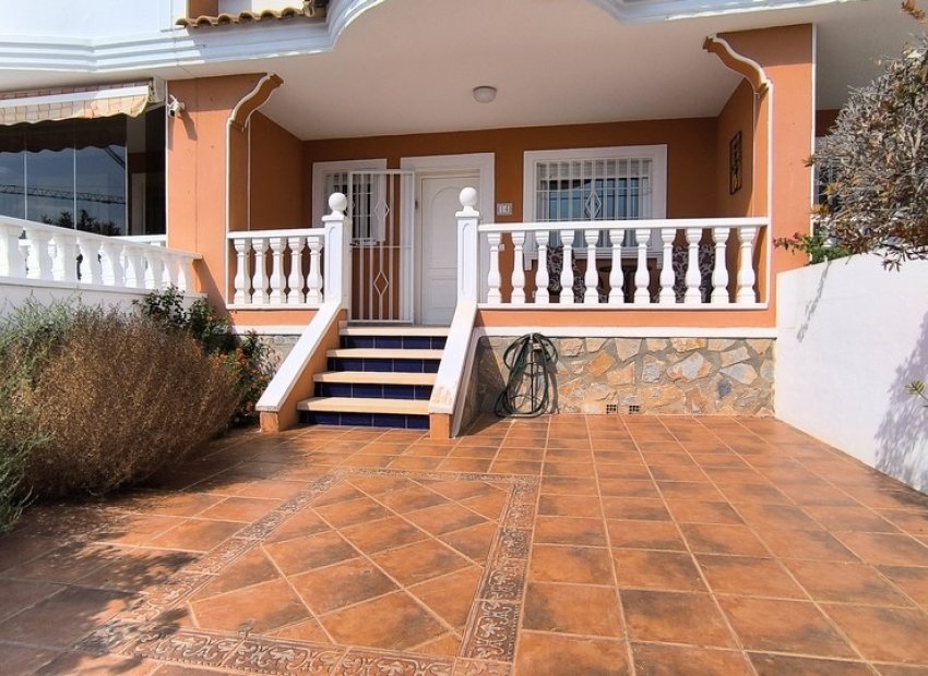 Reventa - Townhouse / Duplex - Ciudad Quesada - Doña Pepa