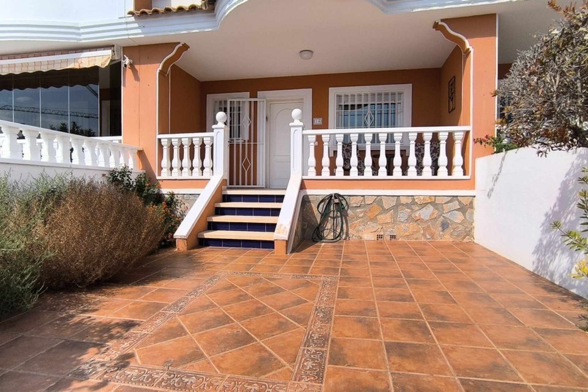 Reventa - Townhouse / Duplex - Ciudad Quesada - Doña Pepa