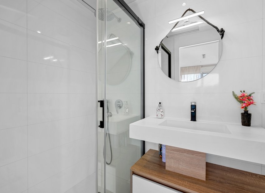 Reventa - Townhouse / Duplex - Ciudad Quesada - Doña Pepa