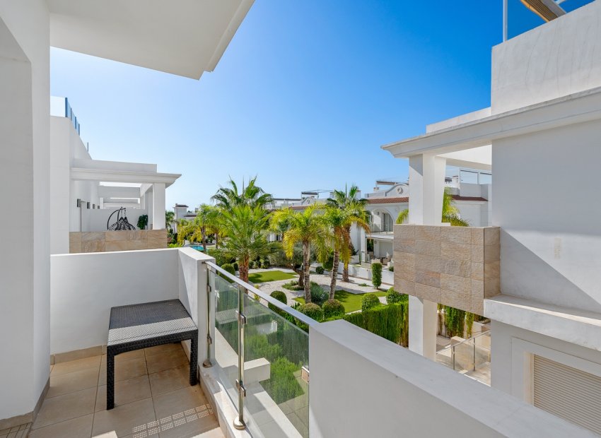 Reventa - Townhouse / Duplex - Ciudad Quesada - Doña Pepa