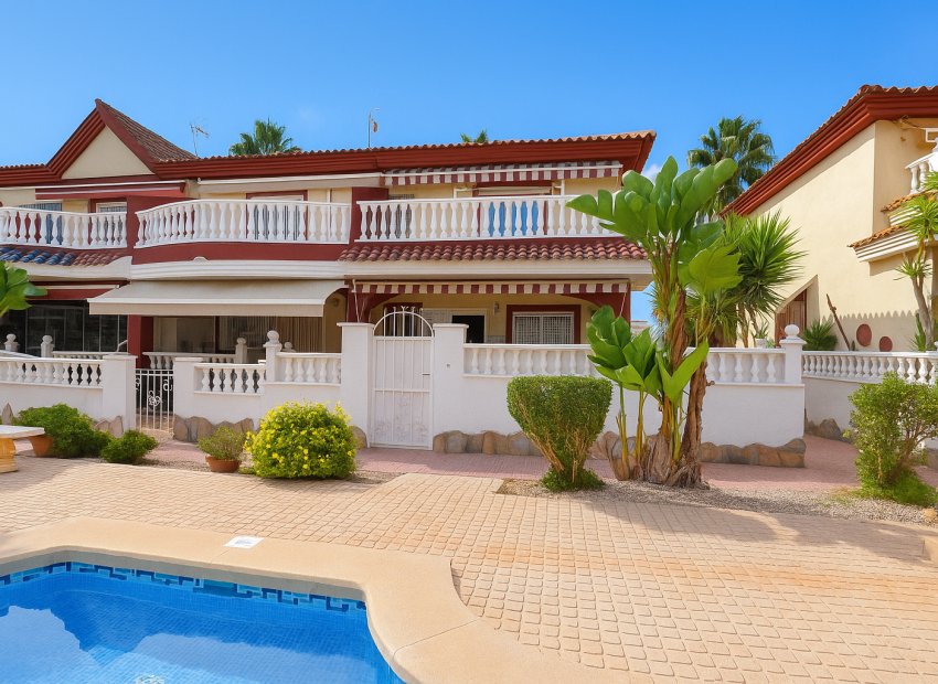 Reventa - Townhouse / Duplex - Ciudad Quesada - Doña Pepa