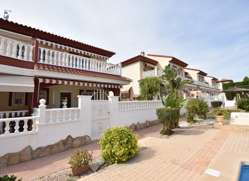 Reventa - Townhouse / Duplex - Ciudad Quesada - Doña Pepa