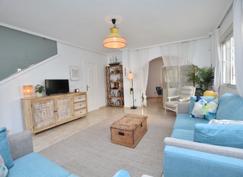 Reventa - Townhouse / Duplex - Ciudad Quesada - Doña Pepa