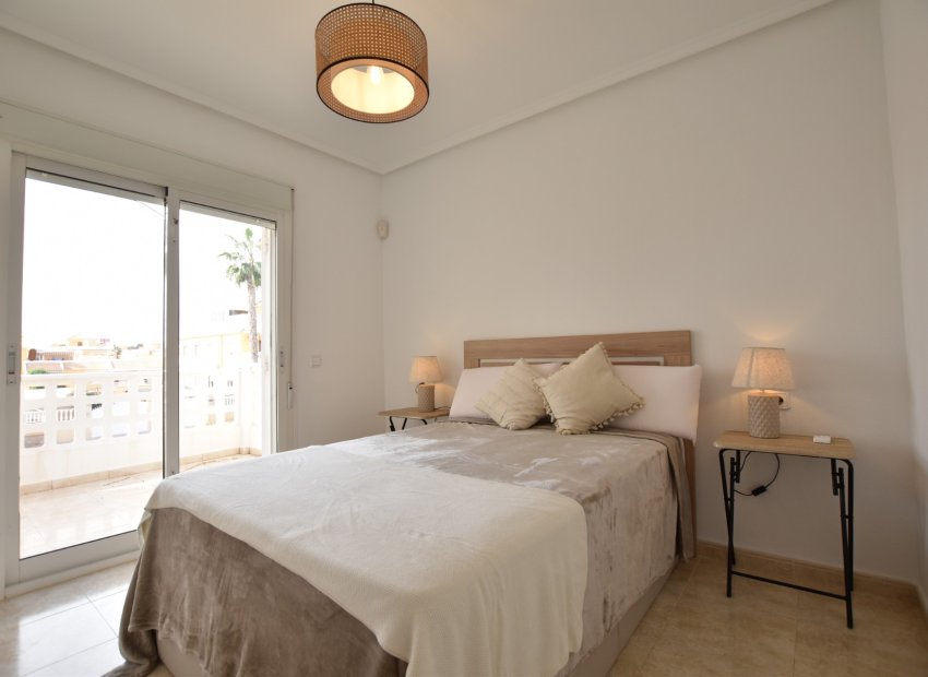 Reventa - Townhouse / Duplex - Ciudad Quesada - Doña Pepa